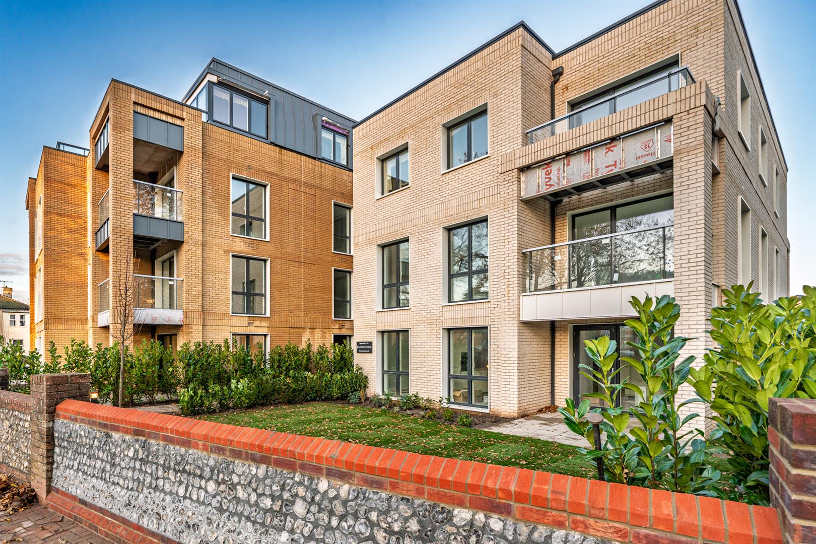 Flat - Retirement | 8 Lindfield Place | For Sale